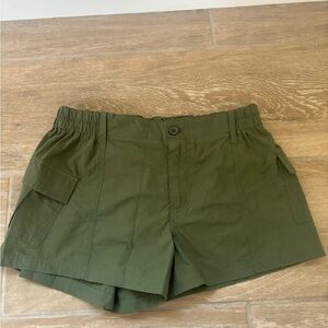 Green cargo mini shorts